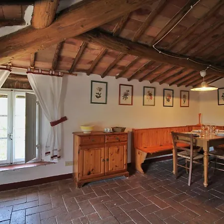 Il Pero Di Cetinale Hotel apartamentowy *