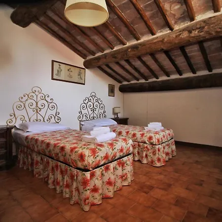 Il Pero Di Cetinale Hotel apartamentowy *